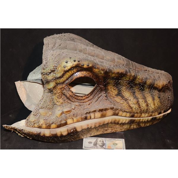 JURASSIC WORLD LIVE VELOCIRAPTOR HEAD FROM STAGE PUPPET