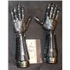 Image 1 : ALIEN ROBOT FULLY ARTICULATED PEARLESCENT HANDS WITH LIGHTS