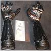 Image 2 : ALIEN ROBOT FULLY ARTICULATED PEARLESCENT HANDS WITH LIGHTS