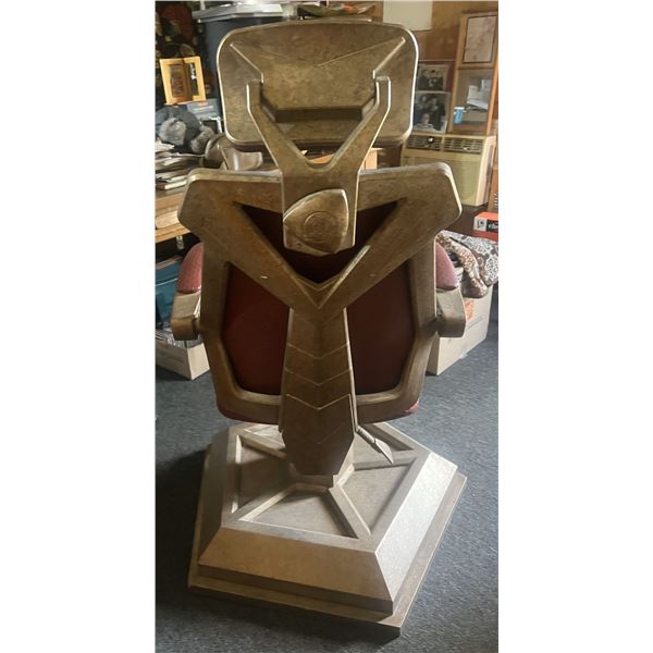 ORVILLE THE MACHLAN SHIP COMMAND CHAIR FROM THE BRIDGE SCREEN USED