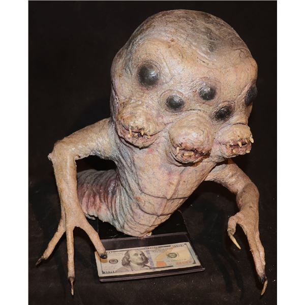 STAR TREK RENEGADES COSMO'S BAR ALIEN PUPPET