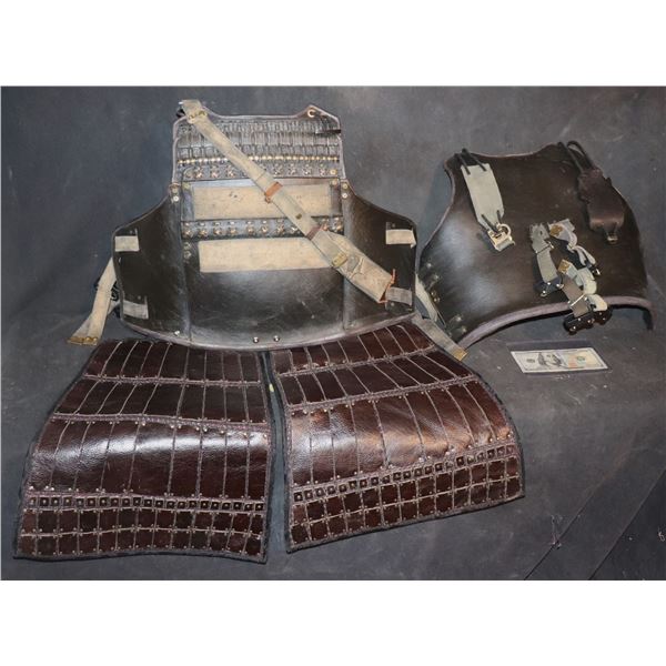 ZZ THE LAST AIRBENDER ARMOR WITH LEATHER SCREEN USED 2