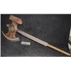 Image 2 : LEGENDS OF TOMORROW MINOTAUR AXE SCREEN USED HERO
