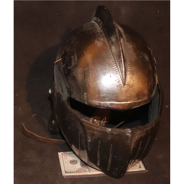 SNOW WHITE AND THE HUNTSMAN HELMET B