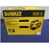 Image 3 : DeWalt DCV581H Cordless/Corded Wet-Dry Hepa Vac in Box