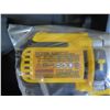 Image 5 : DeWalt DCK299P2 Hammerdrill/Impact Driver Combo Kit in Box (no battery)