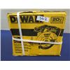 Image 3 : DeWalt DCS565B Brushless Circular Saw in Box (Tool Only)