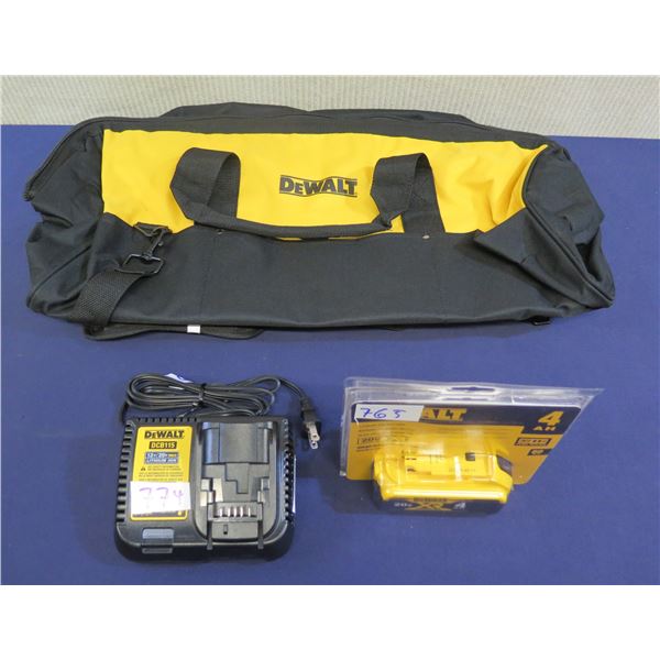 DeWalt DCB204 Lithium Ion Battery, DCB115 Charger & Carry Case