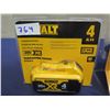 Image 2 : DeWalt DCB204 Lithium Ion Battery & DCB115 Charger in Package