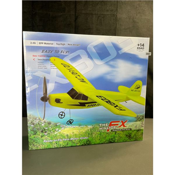 Lot of 1 Ready-To-Fly Twin Motor Glider R/C Toy Plane - New