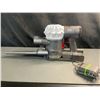 Image 1 : Lot of 1 Dyson Vacuum w/ Battery - Used