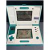 Image 2 : Lot of 1 Game & Watch by Nintendo - Greenhouse Multi-Screen - Used