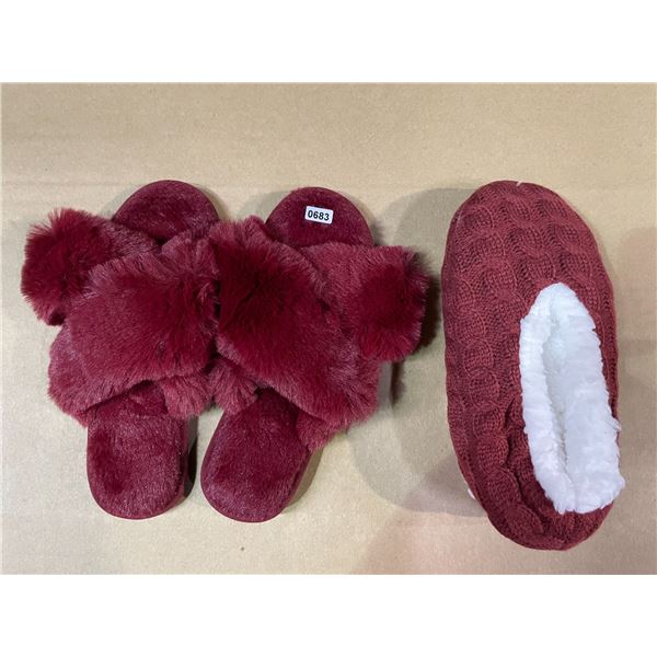 Lot of 2 Pairs of Women's Fuzzy Slippers - Size Medium (Approx. Size 6-7)