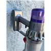 Image 3 : Lot of 1 Dyson Vacuum w/ Battery - Used