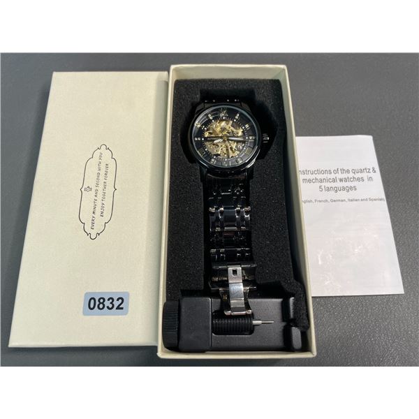 Lot of 1 Lavaredo Stainless Watch - Brand New