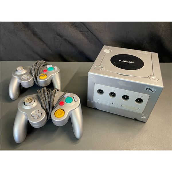 Lot of 1 Nintendo Gamecube Console with 2 Controllers - Used