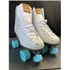 Image 1 : Lot of 1 Pair of RollerDerby Roller Skates - Size 9 - Used (Great Shape - Nearly New)