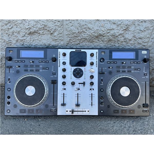 Lot of 1 Numark Mixdeck DJ System - Used (RETAILS for over $300!)