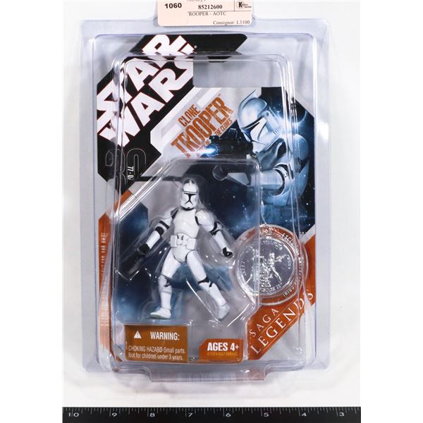STAR WARS CLONE TROOPER - AOTC FIGURE IN STAR CASE