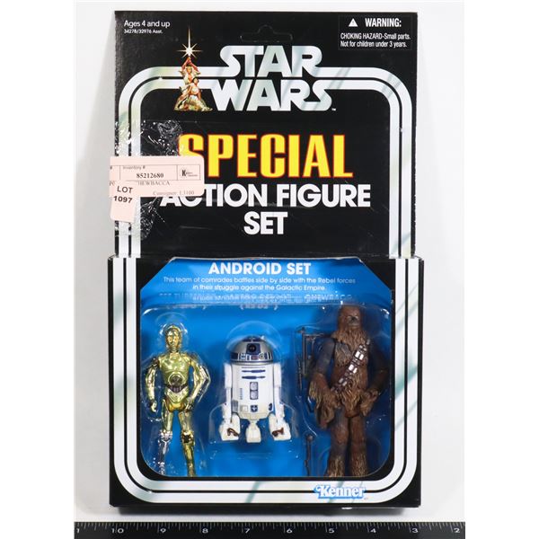 STAR WARS C3P0, R2D2, CHEWBACCA.