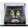 Image 1 : STAR WAR YODA & MICKEY MOUSE FIGURE