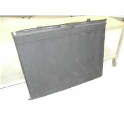 Very nice black zipped art pouch with foam board and paper (165)