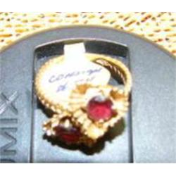 Beautiful lady's ring with 2 stones (74)