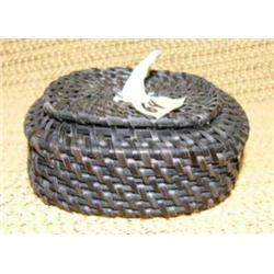 Square baleen basket with ivory finial, poor quality (2)