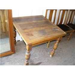 Draw leaf table with damage on top (165)