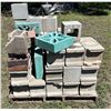 Image 1 : LARGE LOT OF CINDER BLOCKS
