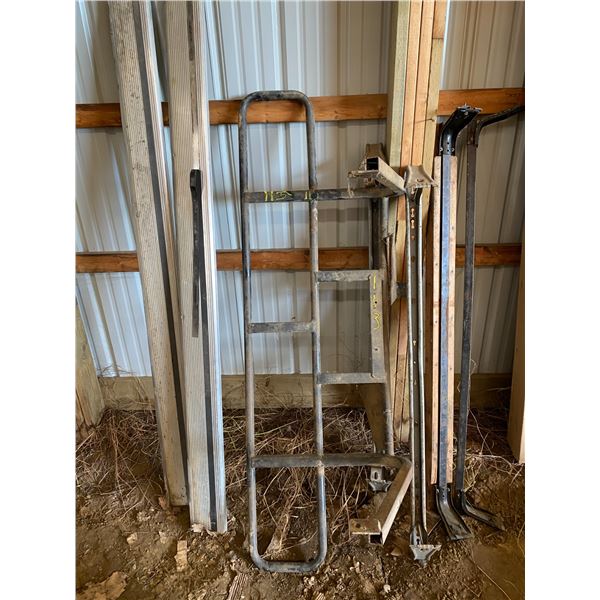 Pipe, barbeque, running board & roof rack