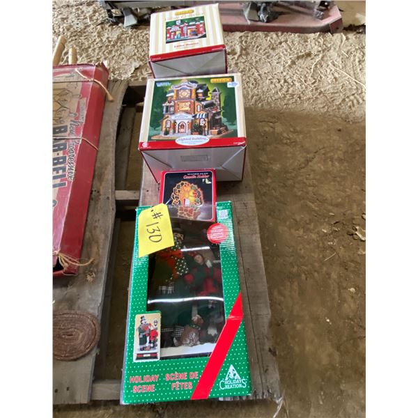 4- Christmas Décor, As New