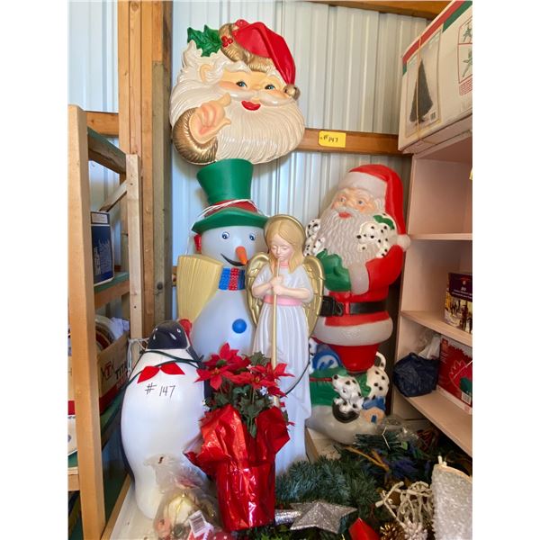 Qty of blow-molds & plastic Santa