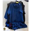 Image 1 : 8 DRESSES SIZE XXXL