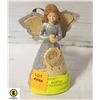 Image 1 : ELEMENTS ?GRANDMA? ORNAMENT