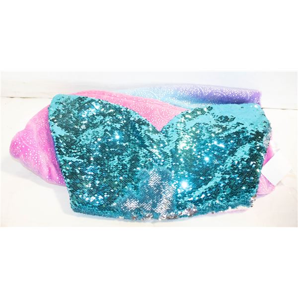 MERMAID TAIL BLANKET