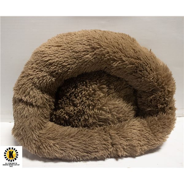 BEIGE PET BED l 22 x 22