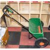 Image 1 : SCOTTS LARGE FERTILIZER SPREADER TURF BUILDER