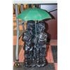 Image 1 : STATUE BOY+GIRL UNDER GREEN UMBRELLA