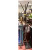 Image 1 : 72" METAL COAT RACK, FREE STANDING