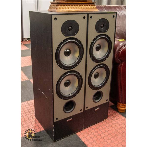 PAIR OF PARADIGM PERFORMANCE SERIES SPEAKERS