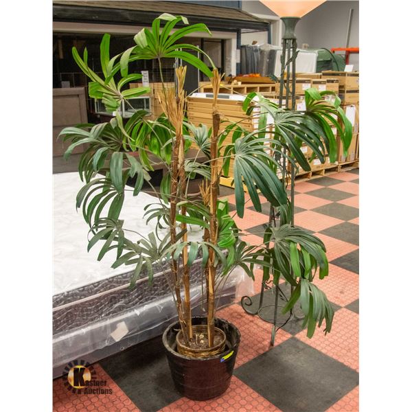 FAUX POTTED PLANT