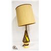 Image 1 : VINTAGE LEVINGTON GOLD CERAMIC TEXTURED LAMP