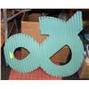 Image 1 : AMPERSAND "&" 28" X 24" TEAL METAL WALL