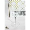 Image 1 : 12 BELFOR PATTERN WHITE WINE GLASSES