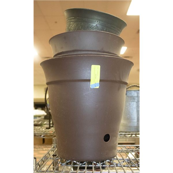 9 ASSORTED PLANTER POTS
