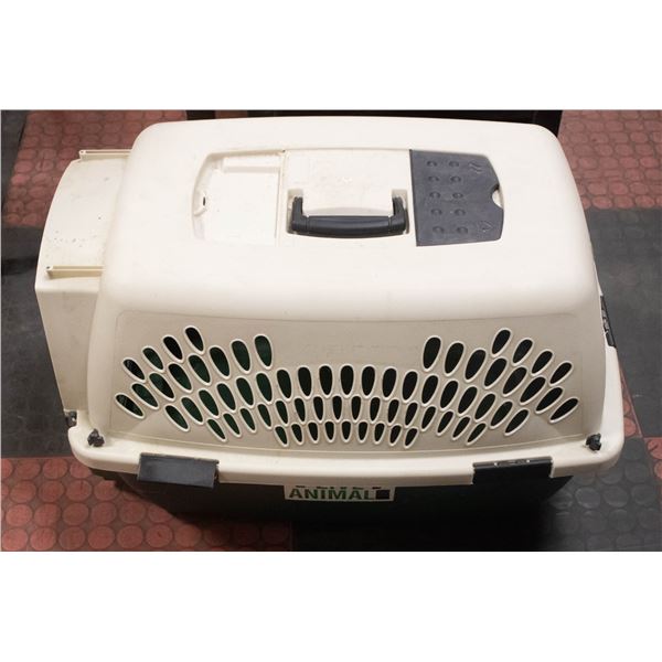 MEDIUM DOG KENNEL