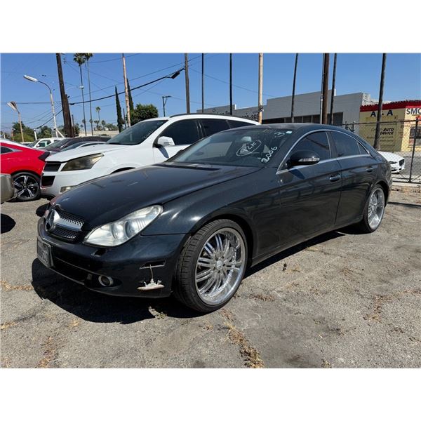 2006 Mercedes Benz  CLS 500 - SALVAGED/
