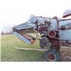 Image 2 : 1940 McCormick IH Thresher 28"x46" SN D168831