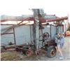 Image 3 : 1940 McCormick IH Thresher 28"x46" SN D168831